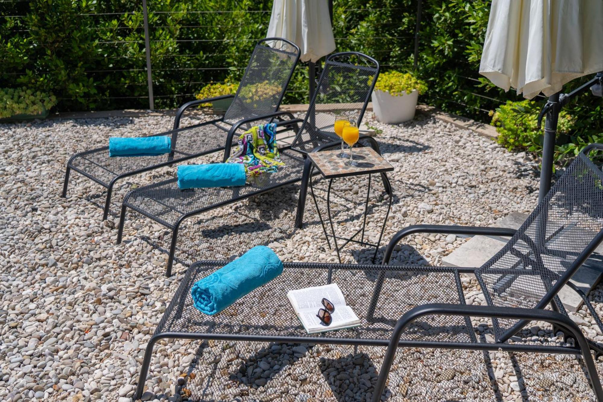 Villa With Sea View Подгора Екстериор снимка
