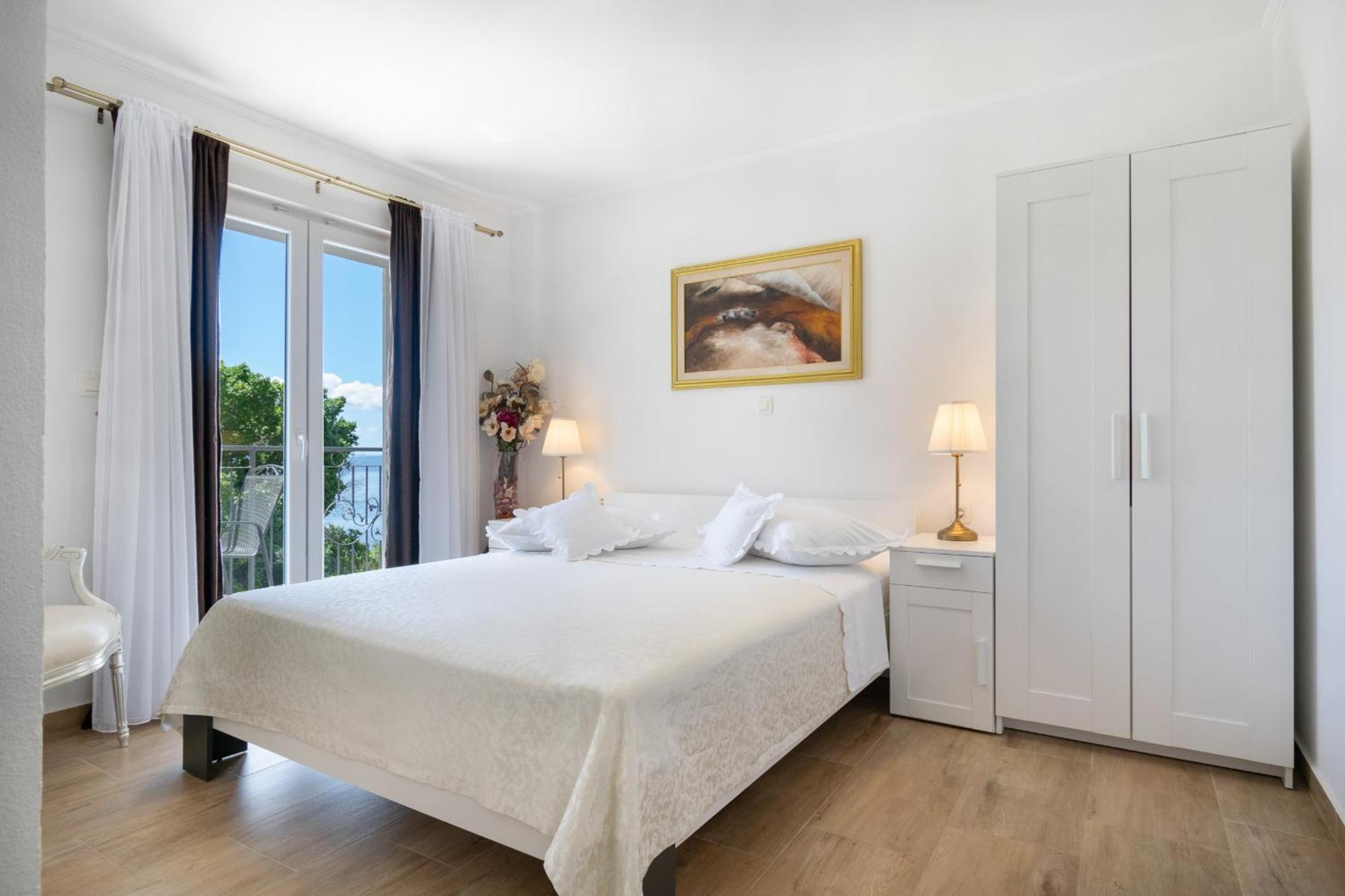 Villa With Sea View Подгора Екстериор снимка