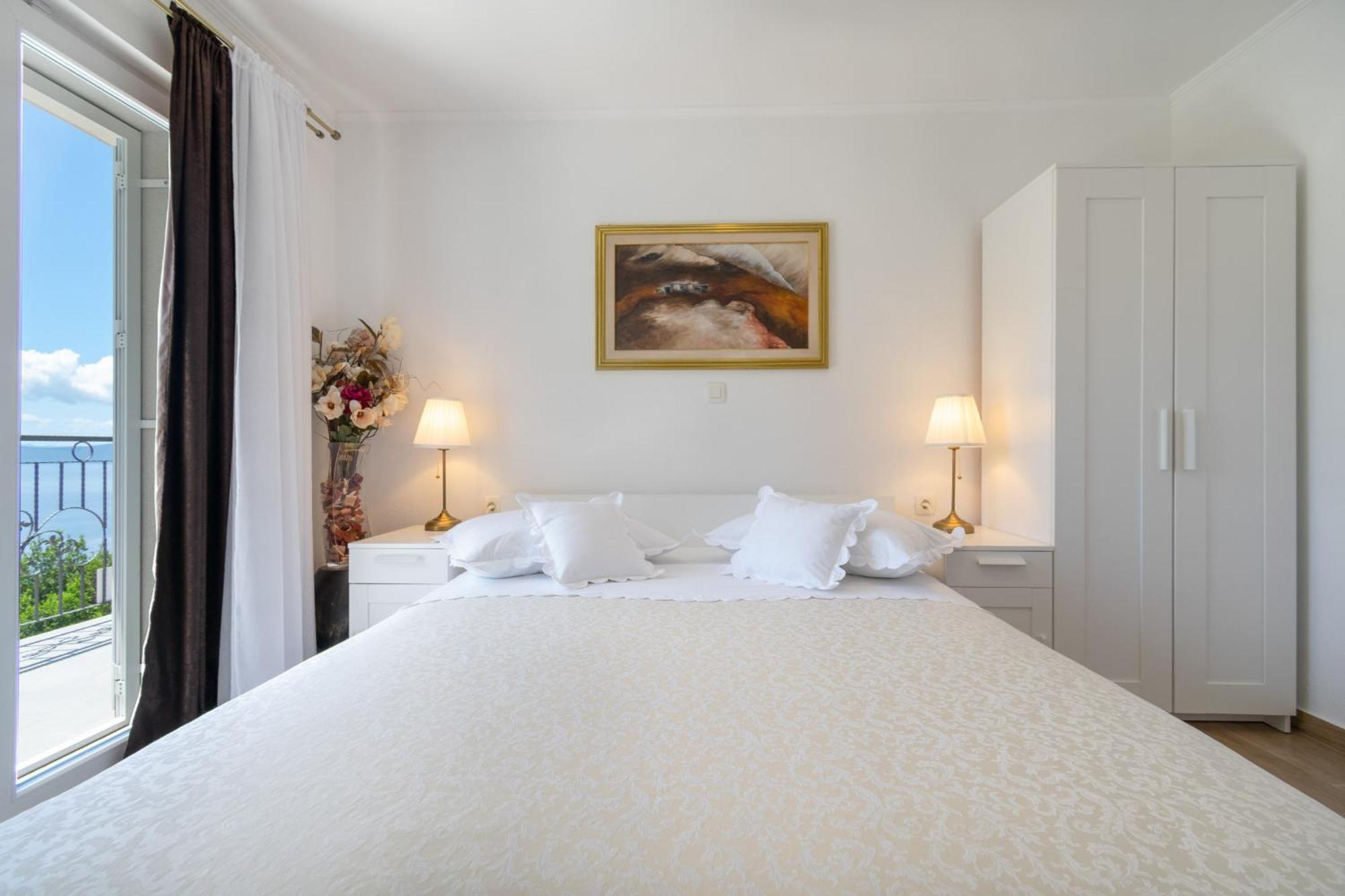 Villa With Sea View Подгора Екстериор снимка