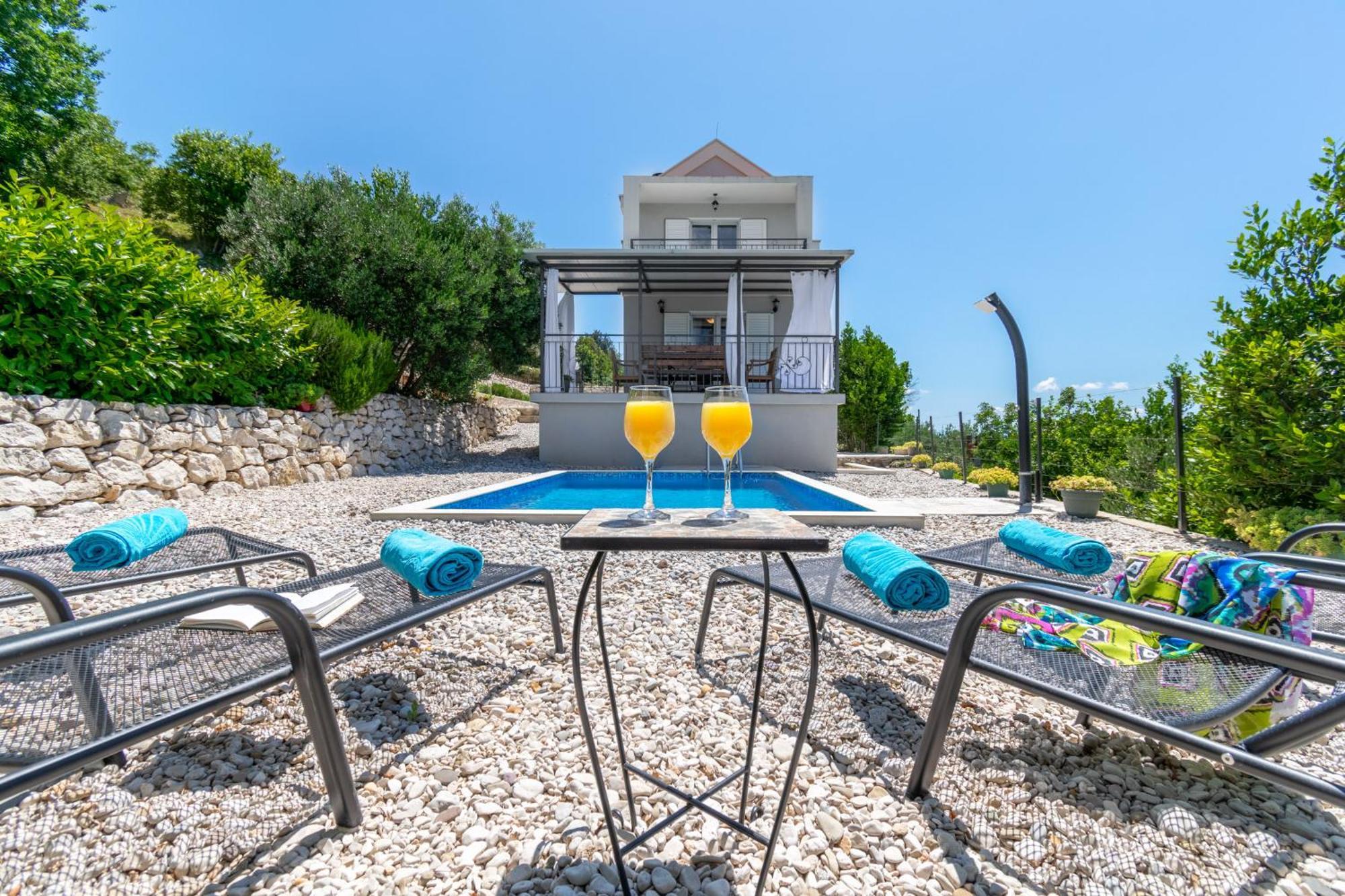 Villa With Sea View Подгора Екстериор снимка