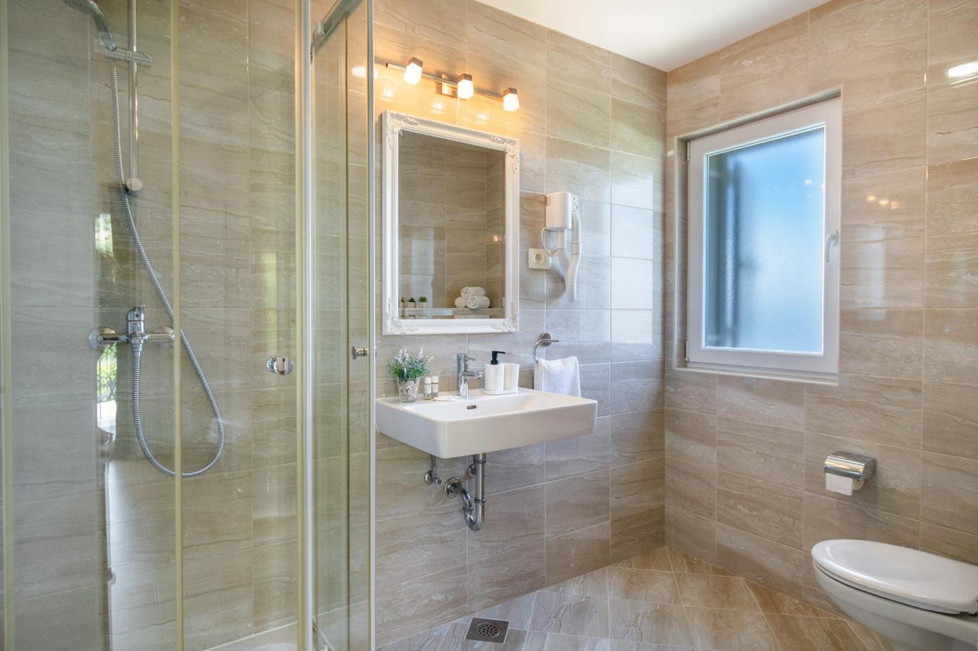 Villa With Sea View Подгора Екстериор снимка