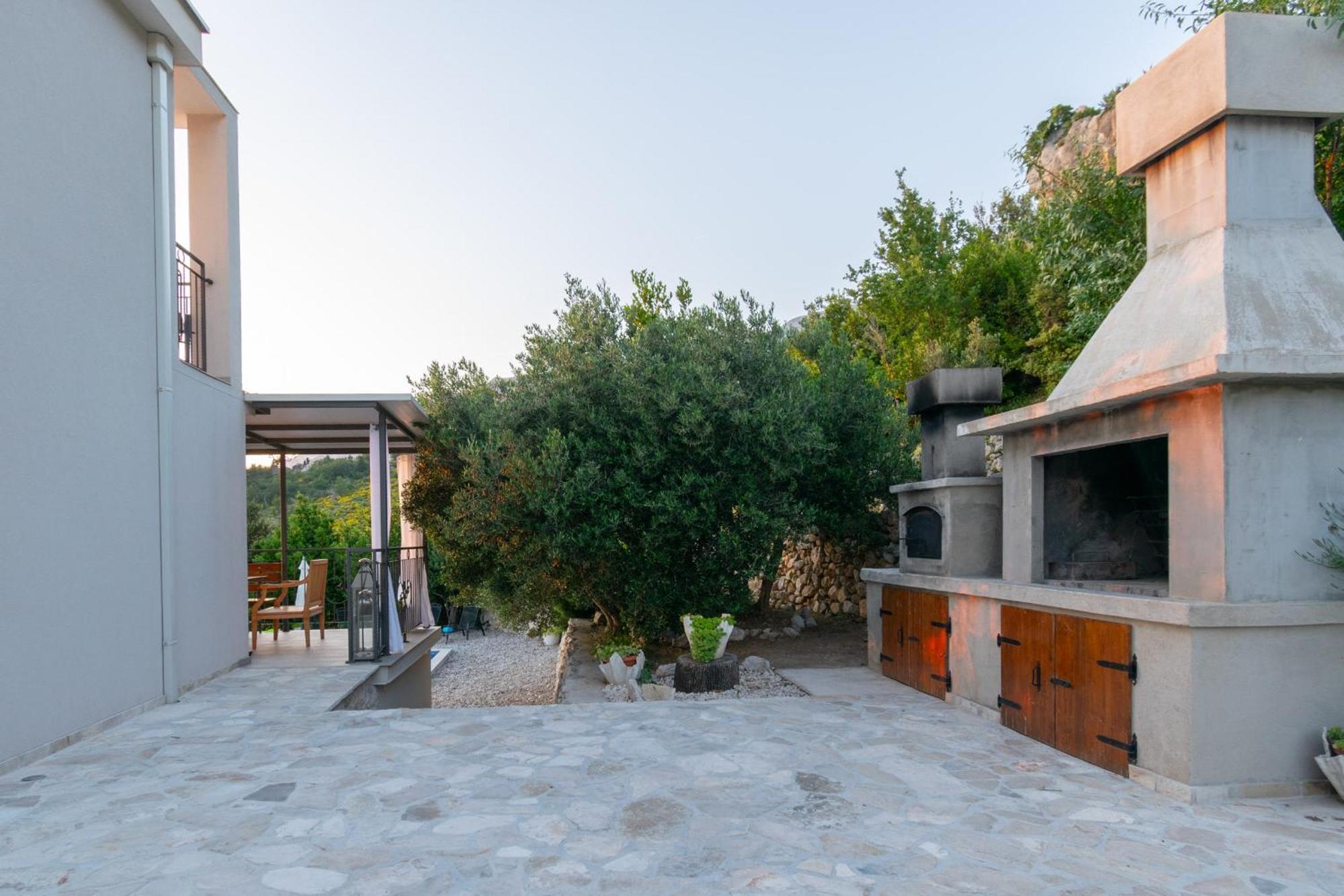 Villa With Sea View Подгора Екстериор снимка