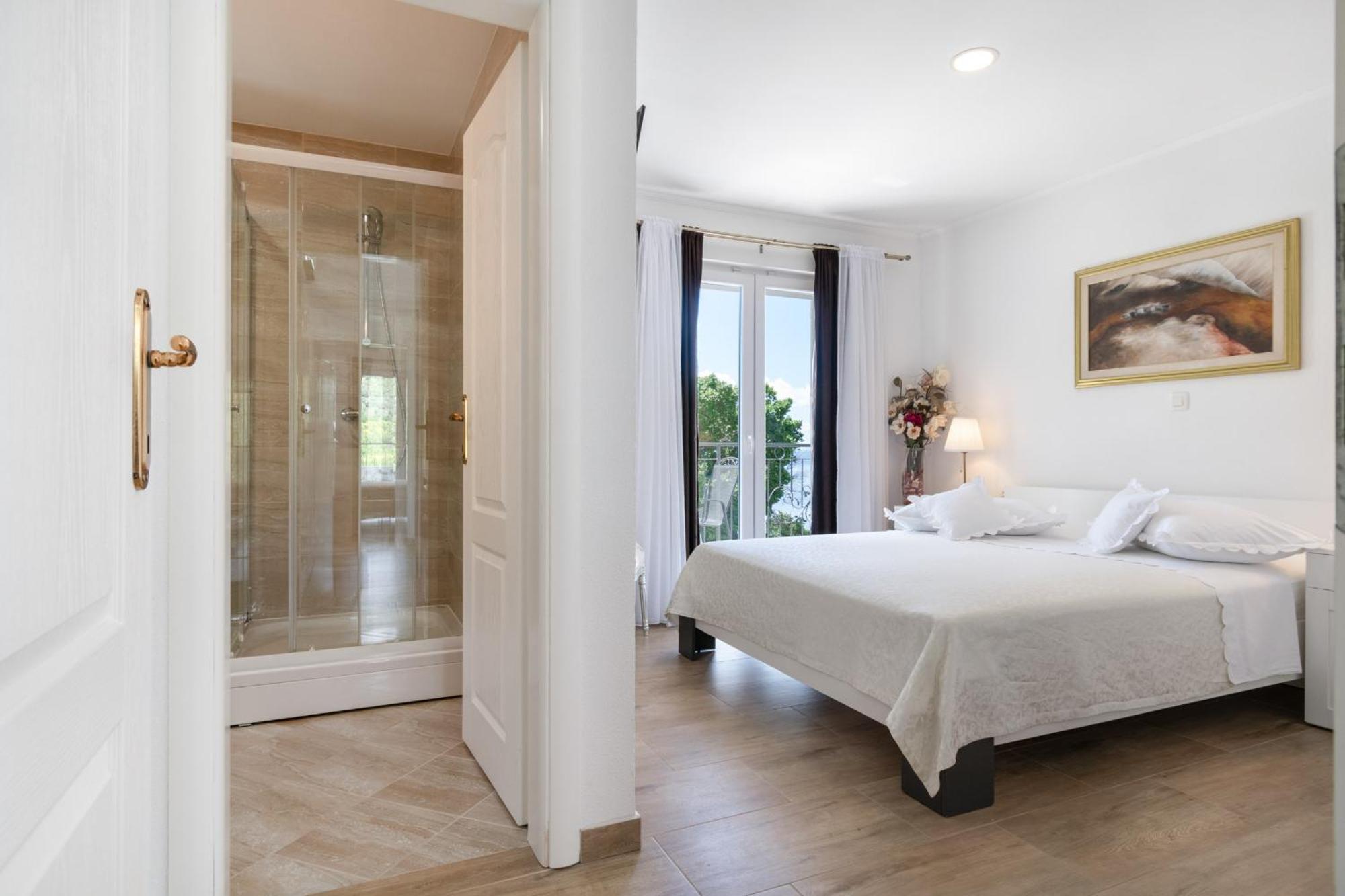 Villa With Sea View Подгора Екстериор снимка