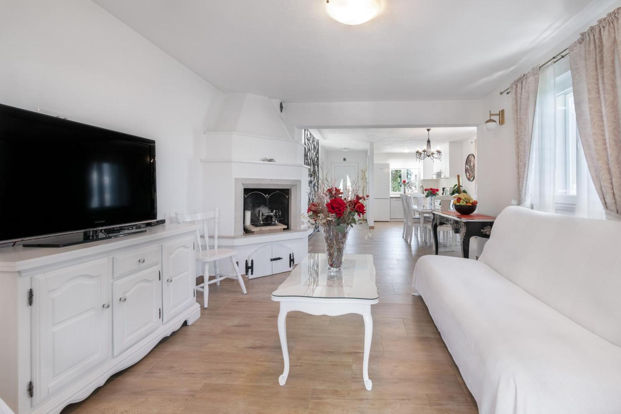 Villa With Sea View Подгора Екстериор снимка