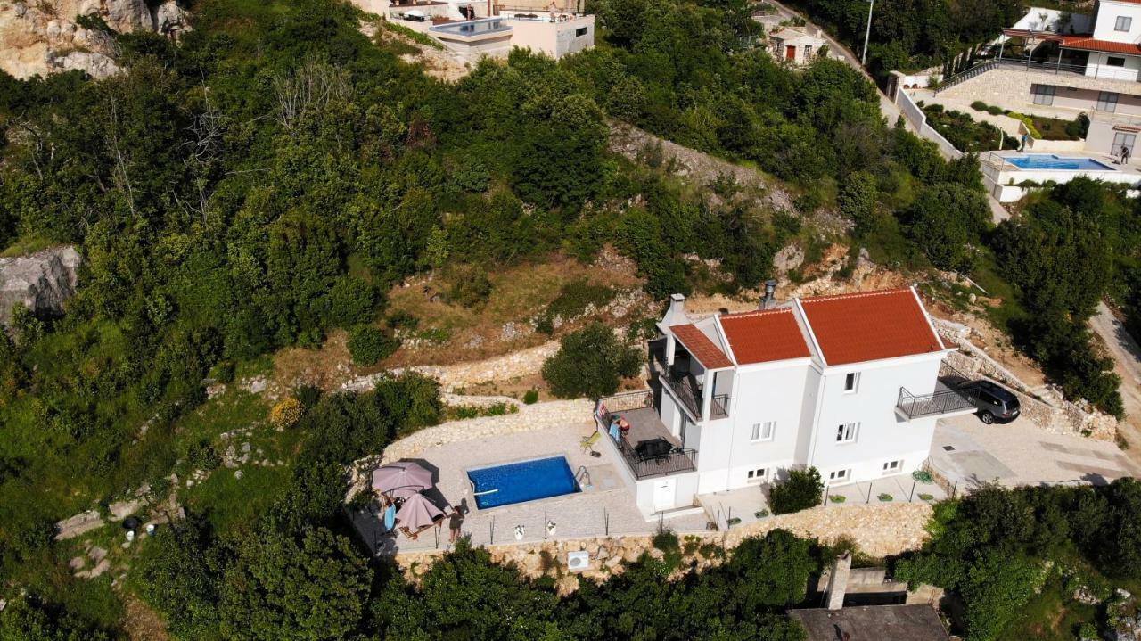 Villa With Sea View Подгора Екстериор снимка